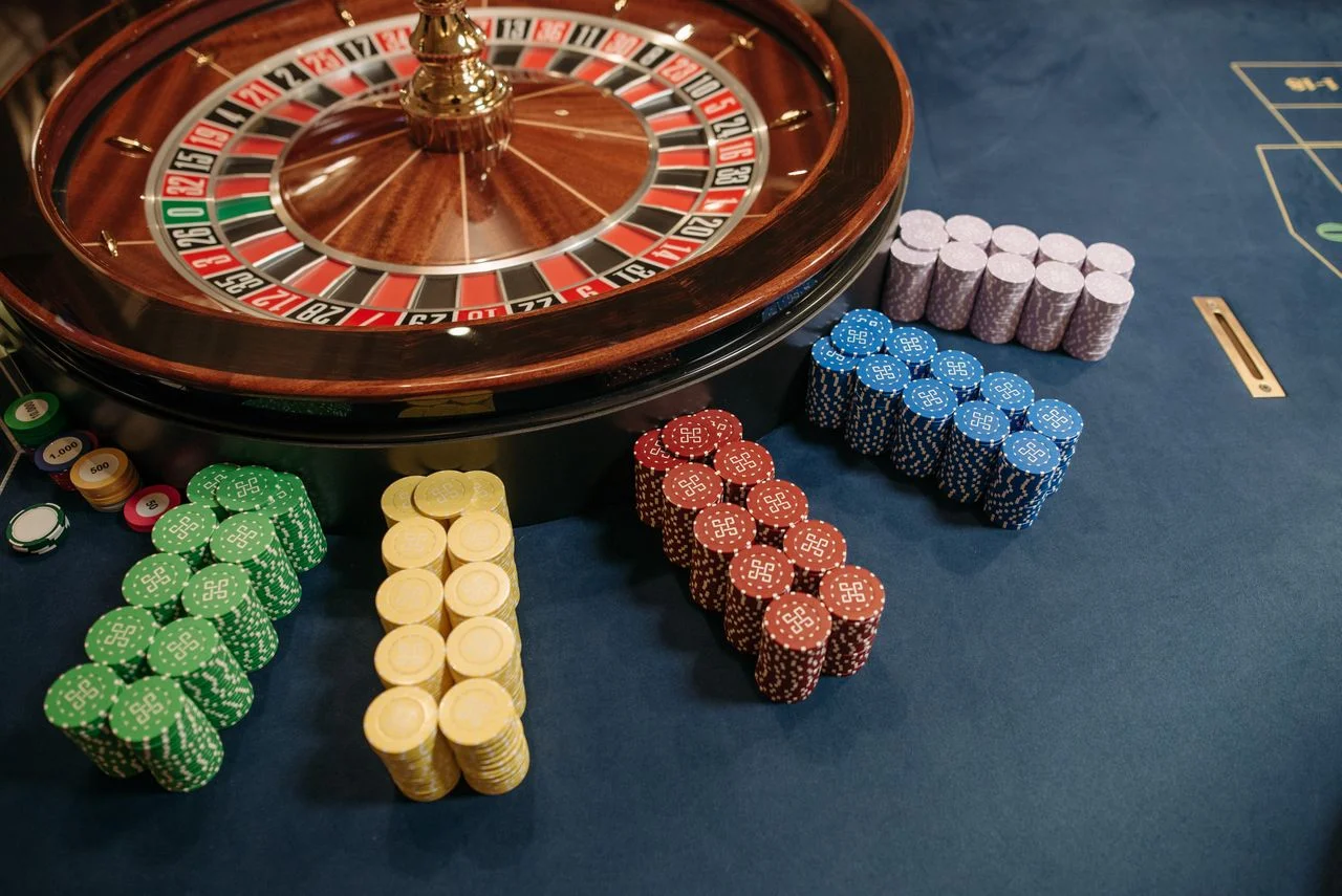 Đối chiếu nhịp độ và luật chơi Blackjack tại xin88